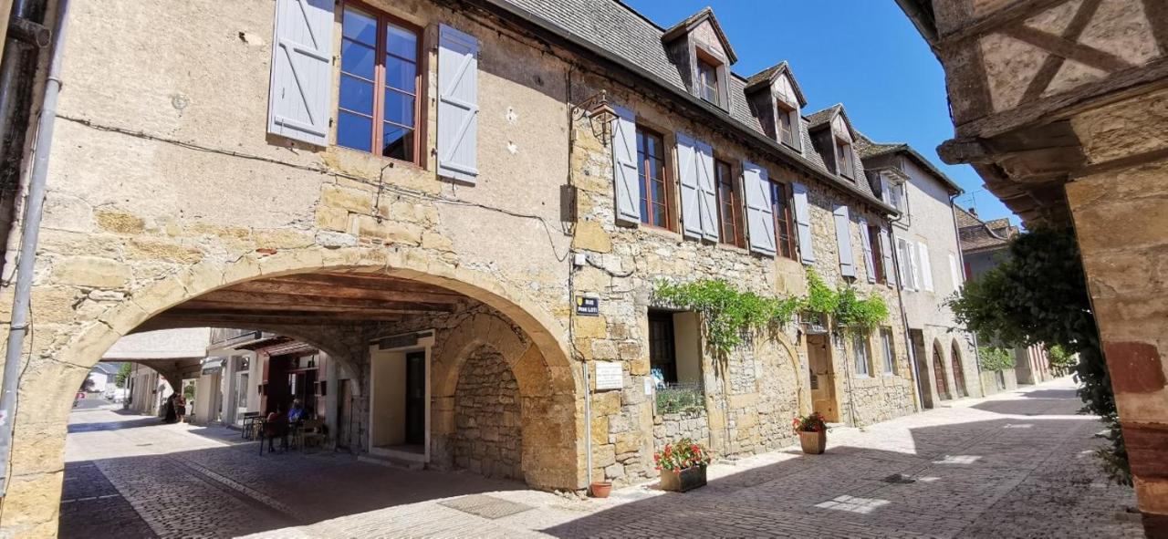 Maison Pierre Loti, Gite Historique Et Spacieux En Vallee De La Dordogne Bretenoux Exterior foto